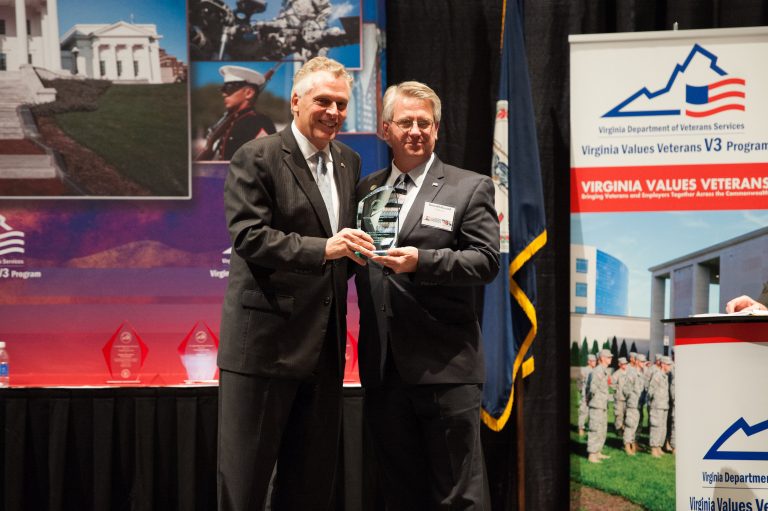 VA Governor Presents V3 Award to AVMAC at 2016 Virginia Workforce